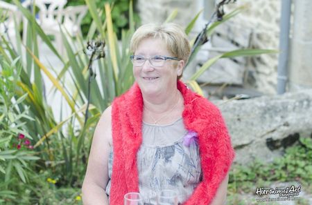 Le mariage de Floriane et Adrien à Ploneis et célébré à la ferme de Trézulien à Douarnenez