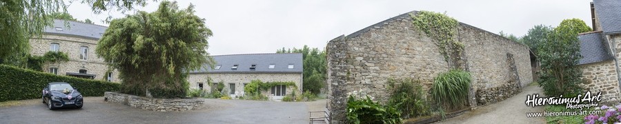 Le mariage de Floriane et Adrien à Ploneis et célébré à la ferme de Trézulien à Douarnenez